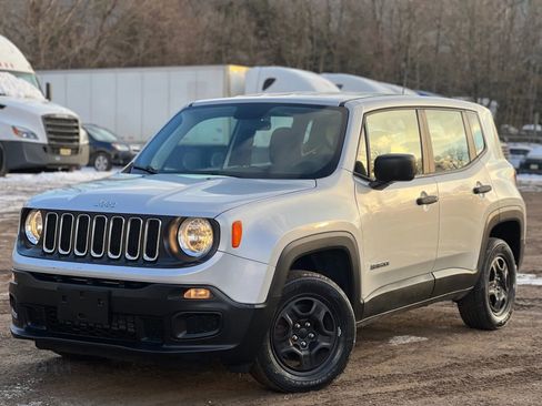 Used 2018 Jeep Renegade Sport w/ Power & Air Group image 2