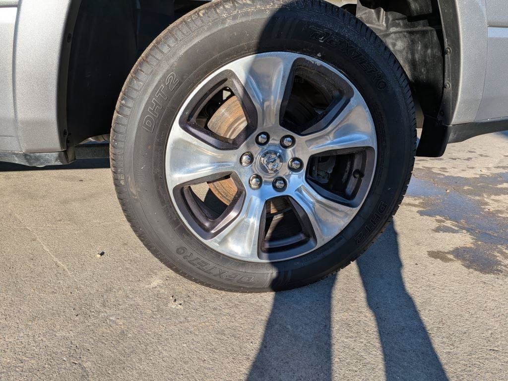 Used 2019 RAM 1500 Laramie w/ Trailer Tow Group RWD image 9