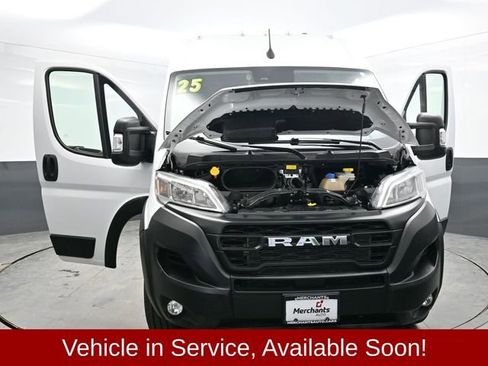 Used 2025 RAM ProMaster 2500 w/ Convenience Group image 39