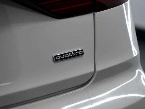 Used 2021 Audi A8 L 3.0T image 13