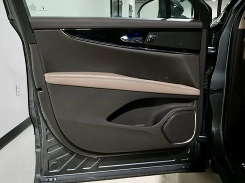 Used 2023 Lincoln Nautilus Reserve w/ Monochromatic Package image 14