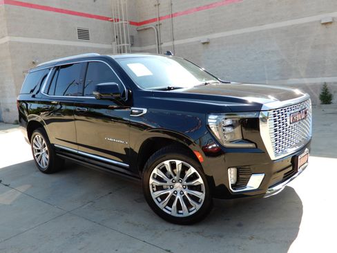 Used 2022 GMC Yukon Denali image 3
