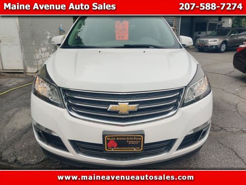 Used 2017 Chevrolet Traverse LT AWD/4WD image 1
