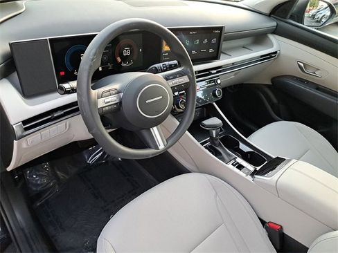 Used 2026 Hyundai Tucson SEL image 16