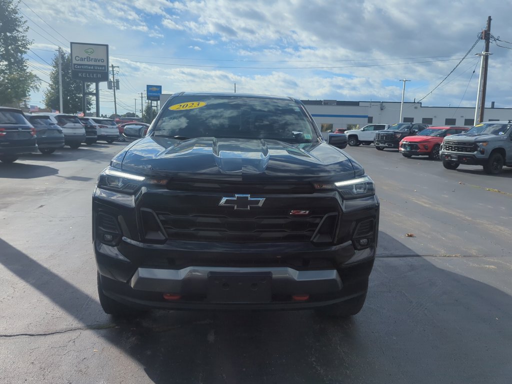 Certified 2023 Chevrolet Colorado Z71 w/ Z71 Convenience Package 2 AWD/4WD image 3