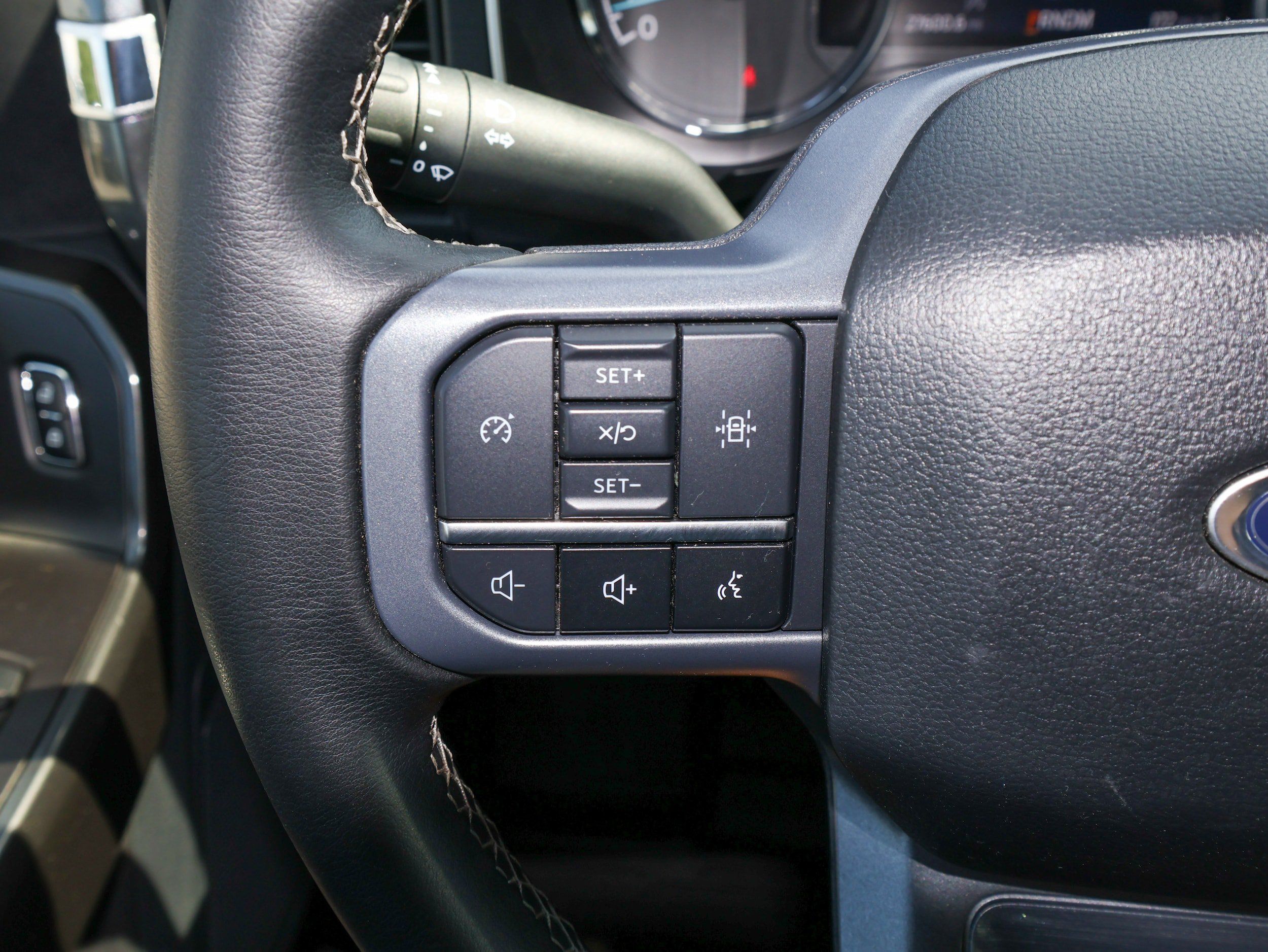 Used 2023 Ford F150 XLT w/ Equipment Group 302A High AWD/4WD image 18