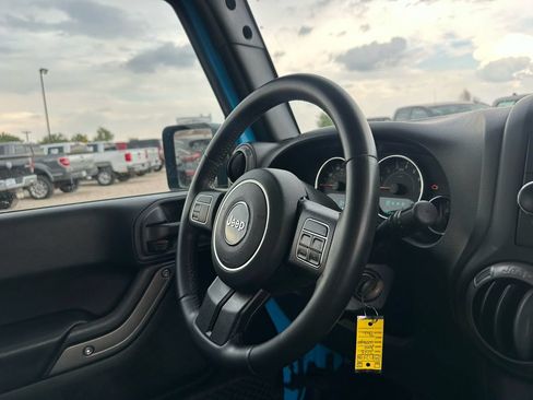 Used 2018 Jeep Wrangler Sport AWD/4WD image 23