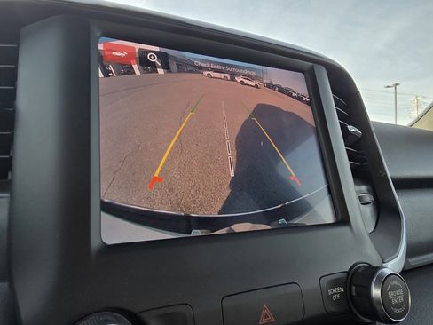 Used 2023 RAM 1500 Big Horn image 17