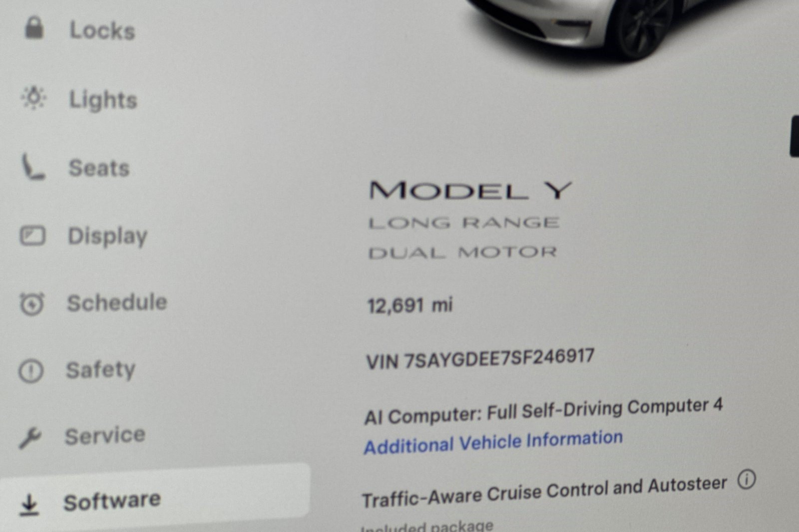Used 2025 Tesla Model Y Long Range AWD/4WD image 34