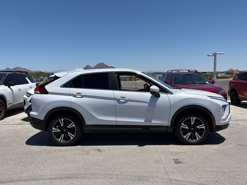 Used 2023 Mitsubishi Eclipse Cross SE AWD/4WD image 2