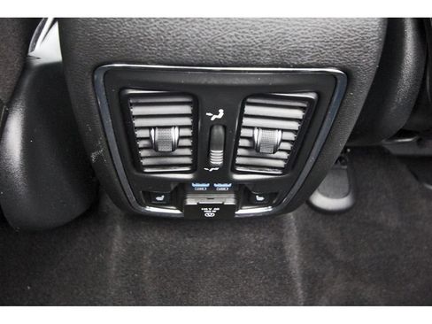 Used 2021 Jeep Grand Cherokee Overland RWD image 14
