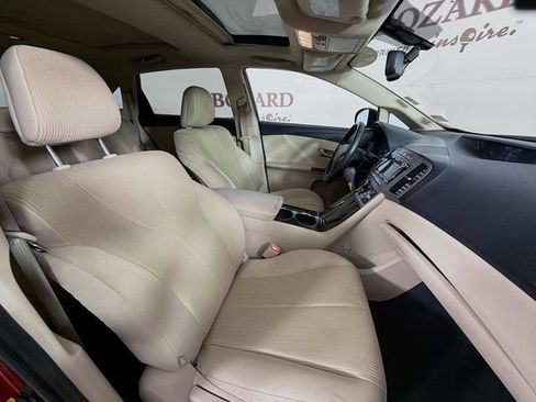 Used 2010 Toyota Venza FWD image 28
