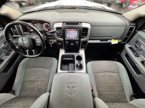 Used 2018 RAM 2500 Big Horn w/ Harvest Edition image 2