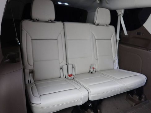 Used 2023 GMC Yukon XL Denali w/ Denali Reserve Package AWD/4WD image 16