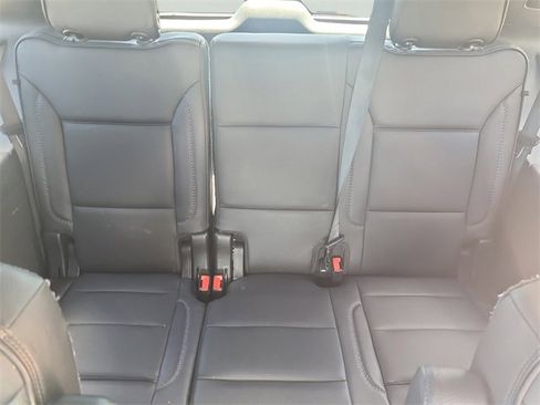 Used 2021 GMC Yukon Denali w/ LPO, Illumination Package image 14