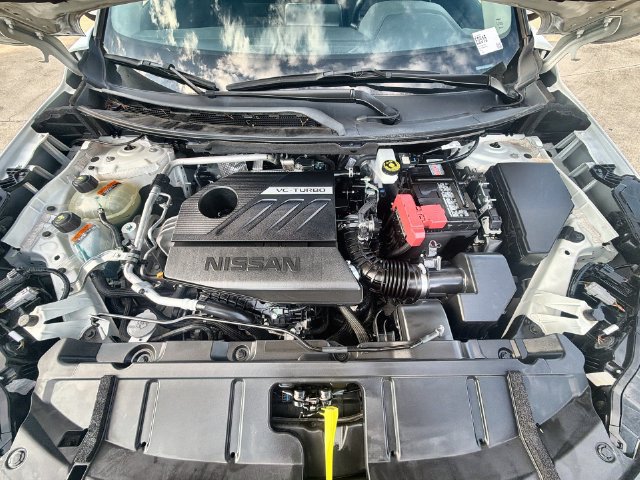 Used 2025 Nissan Rogue SV FWD image 29