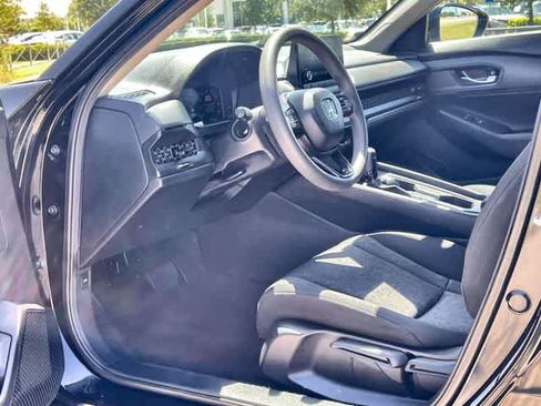 Certified 2025 Honda Accord LX image 3