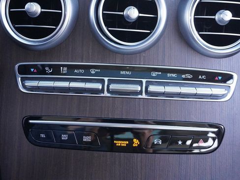 Used 2022 Mercedes-Benz GLC 300 GLC 300 image 55