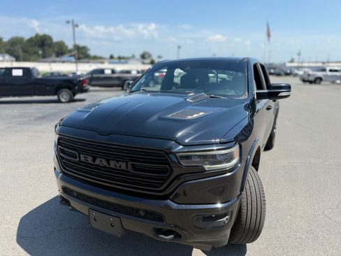 Used 2020 RAM 1500 Limited w/ Black Appearance Package AWD/4WD image 15