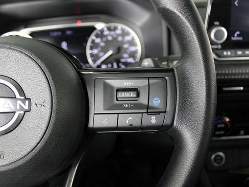 Certified 2023 Nissan Rogue SV image 25