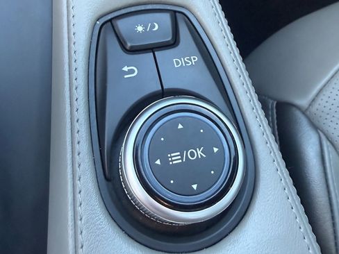 Used 2025 INFINITI QX50 Luxe image 42