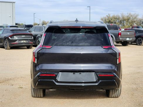 New 2026 Kia EV9 Land image 11