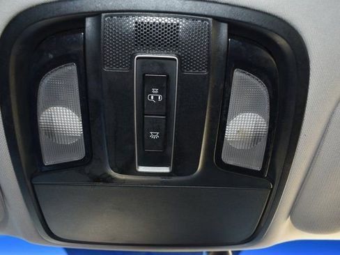 Used 2019 Kia Sorento LX image 27