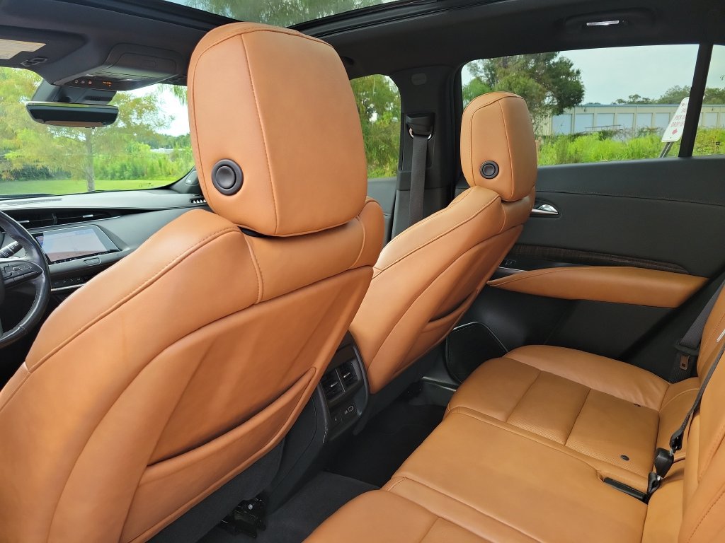 Used 2019 Cadillac XT4 Premium Luxury FWD image 25