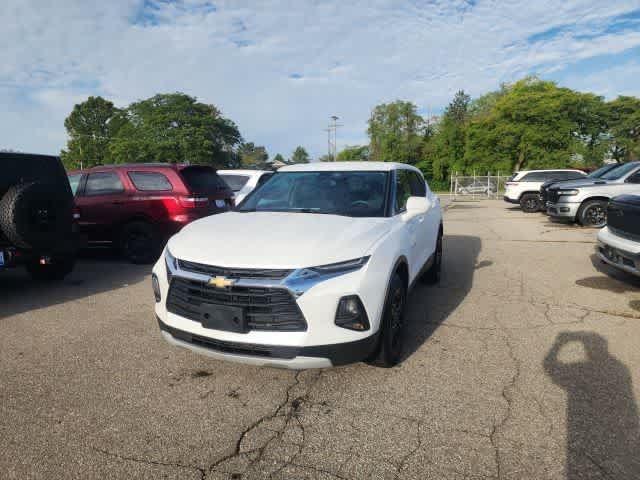 Used 2021 Chevrolet Blazer LT FWD image 2