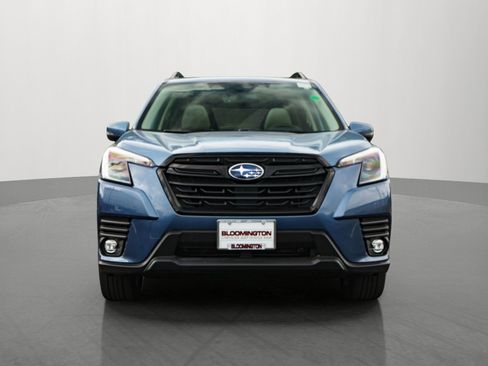 Used 2024 Subaru Forester Limited AWD/4WD image 2