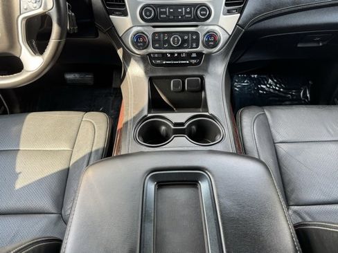 Used 2016 GMC Yukon XL SLE image 21