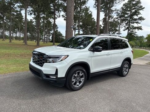 Used 2022 Honda Passport TrailSport image 6