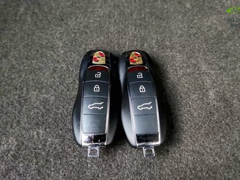 Used 2024 Porsche Macan AWD/4WD image 80