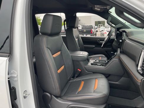 Used 2025 GMC Sierra 2500 AT4 AWD/4WD image 47