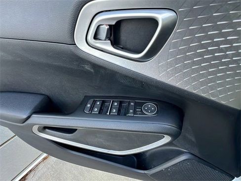 Used 2023 Kia Soul LX w/ Option Group 015 image 26