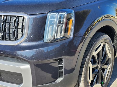 New 2025 Kia Telluride EX image 6