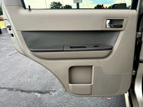 Used 2011 Mercury Mariner Premier w/ 202A Rapid Spec Order Code image 16