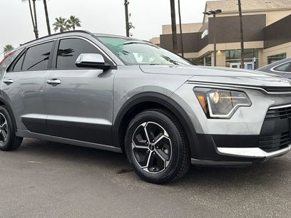 Used 2023 Kia Niro EX