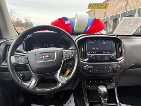 Used 2022 GMC Canyon AT4 image 24