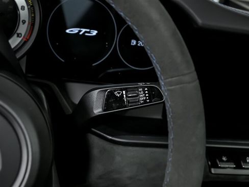 Used 2022 Porsche 911 GT3 RWD image 30