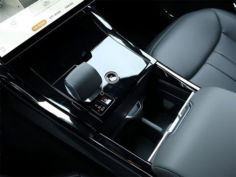 New 2025 Land Rover Range Rover Sport Dynamic SE image 26