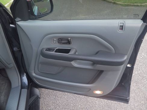 Used 2004 Honda Pilot EX image 35
