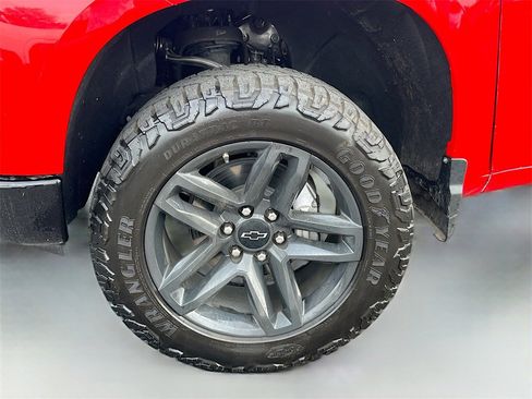 Used 2024 Chevrolet Silverado 1500 Custom Trail Boss w/ LPO, Dark Essentials Package image 29