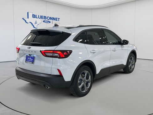 Used 2025 Ford Escape ST-Line FWD image 5
