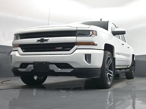 Used 2017 Chevrolet Silverado 1500 LT w/ LPO, Black Pack image 50