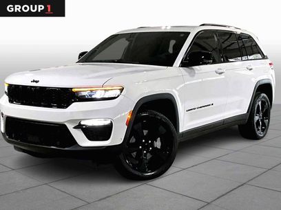 Used 2023 Jeep Grand Cherokee Limited w/ Luxury Tech Group II