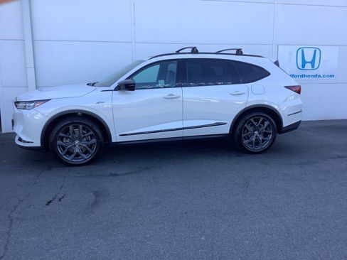 Used 2023 Acura MDX A-Spec AWD/4WD image 2