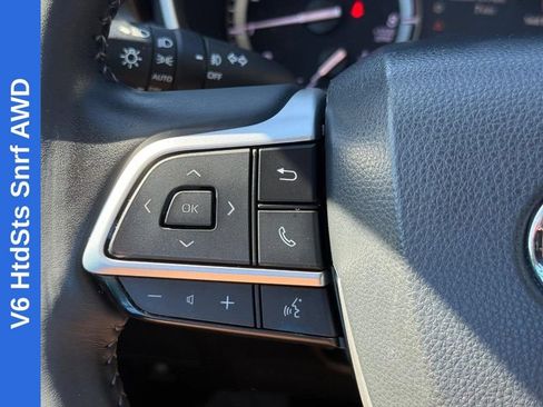 Used 2022 Toyota Highlander XLE AWD/4WD image 21