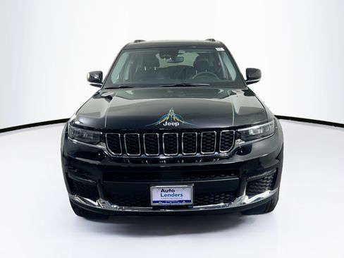 Used 2023 Jeep Grand Cherokee L Limited AWD/4WD image 2