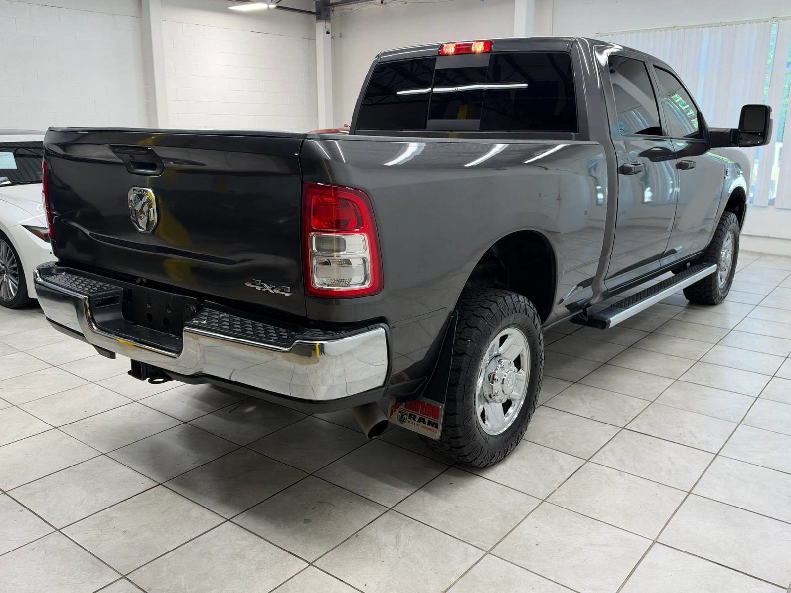 Used 2023 RAM 2500 Tradesman AWD/4WD image 9